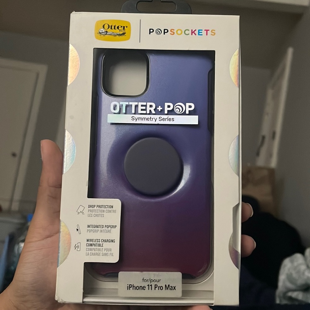 Otter + Pop IPhone 11 Pro Max